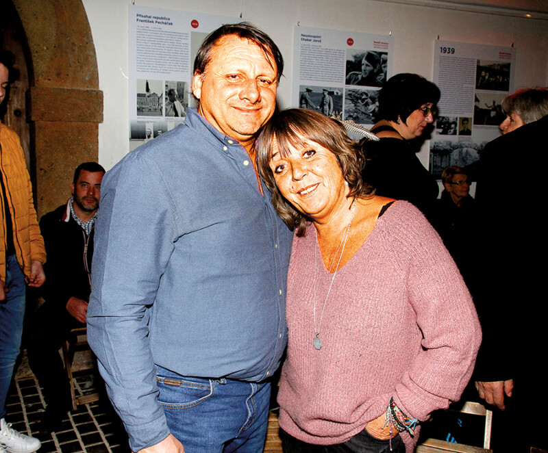 Pronásleduje Hrzánovou strach z nevěry?