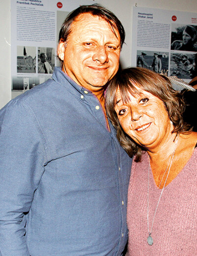 Pronásleduje Hrzánovou strach z nevěry?