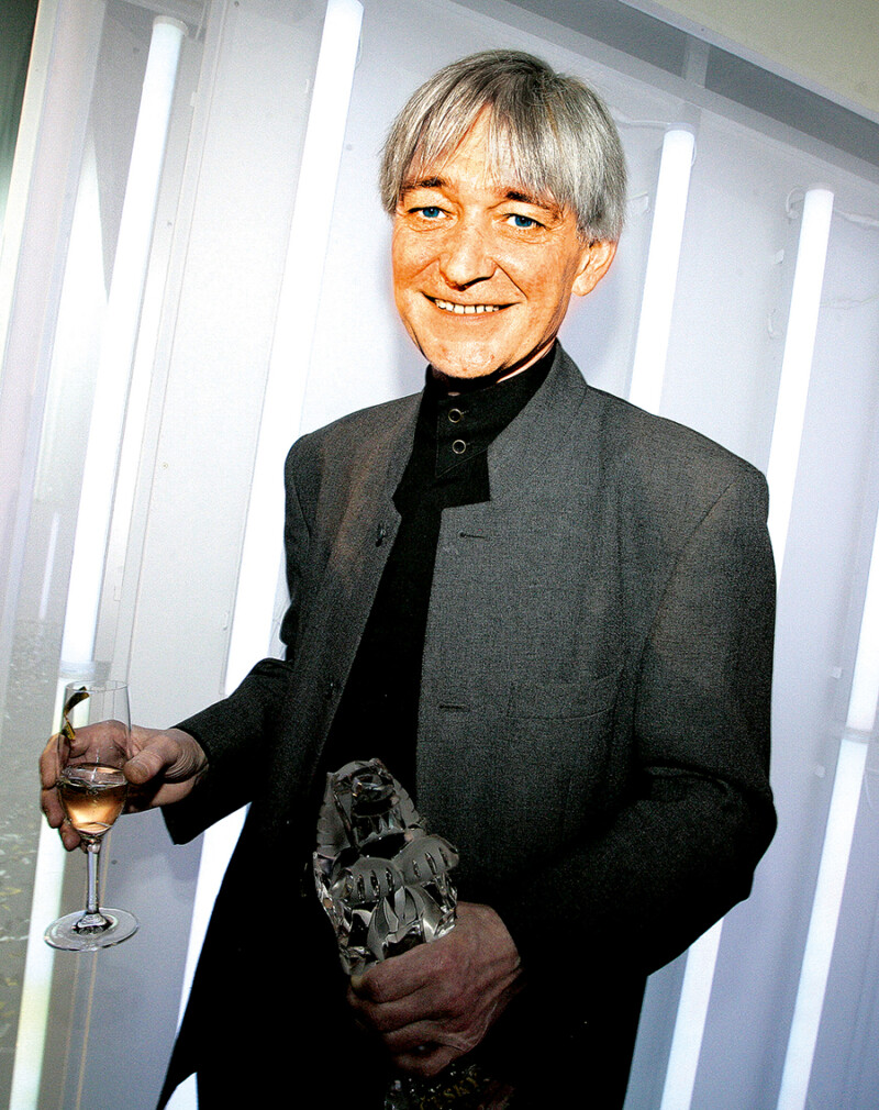 Osudová žena se nezalekla Dlouhého špatné pověsti