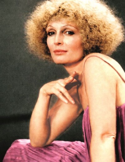 Krásnou Reginu Rázlovou opustili všichni muži, které milovala