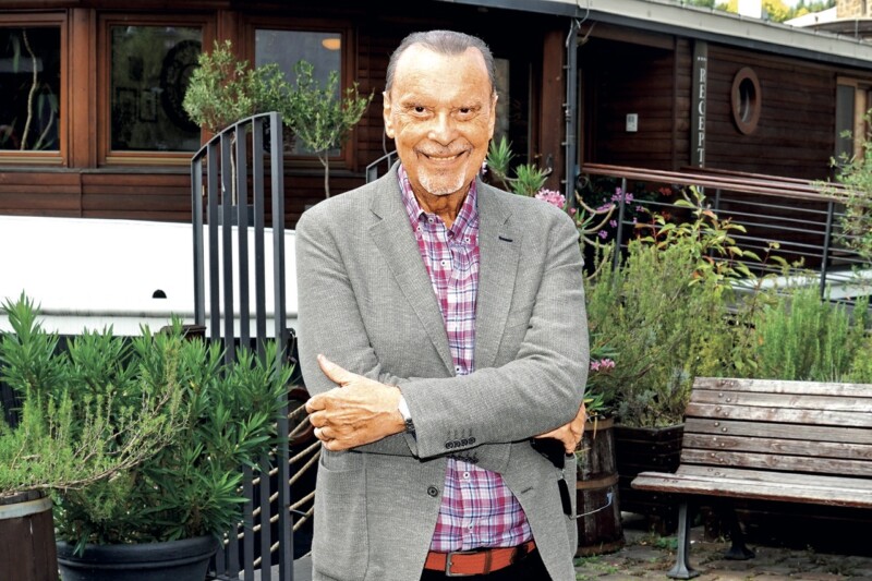 Vozí si Margita krásky do své vily ve Španělsku?