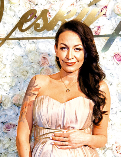 Obětuje Hanychová fungující manželství?