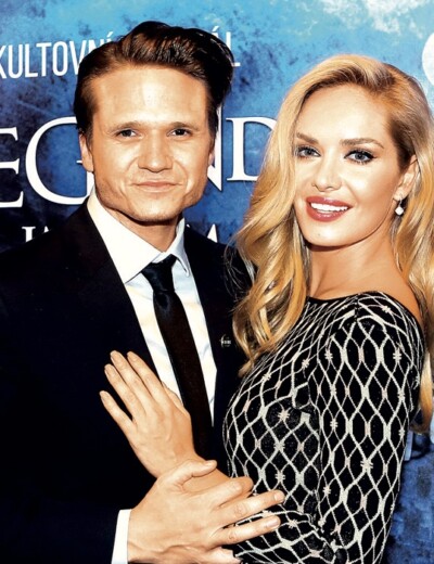 Hraje si Kuchařová s parukami svého exmanžela?