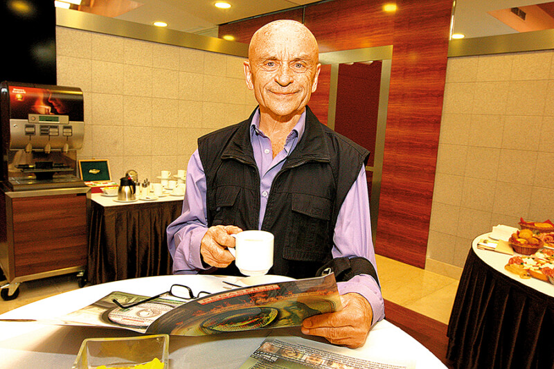 Život dával Navrátilovi kruté facky