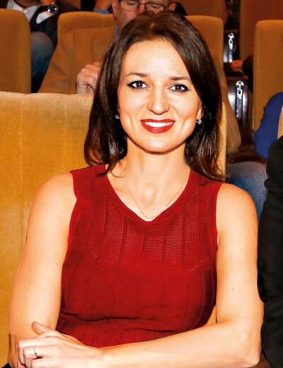 Svedl Gondíkovou známý sukničkář?