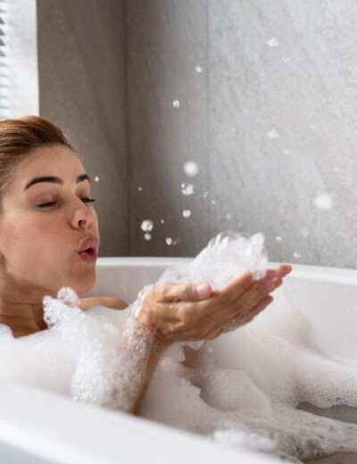 Luxusní péče v zátiší domova – kosmetické přípravky, které musíte mít