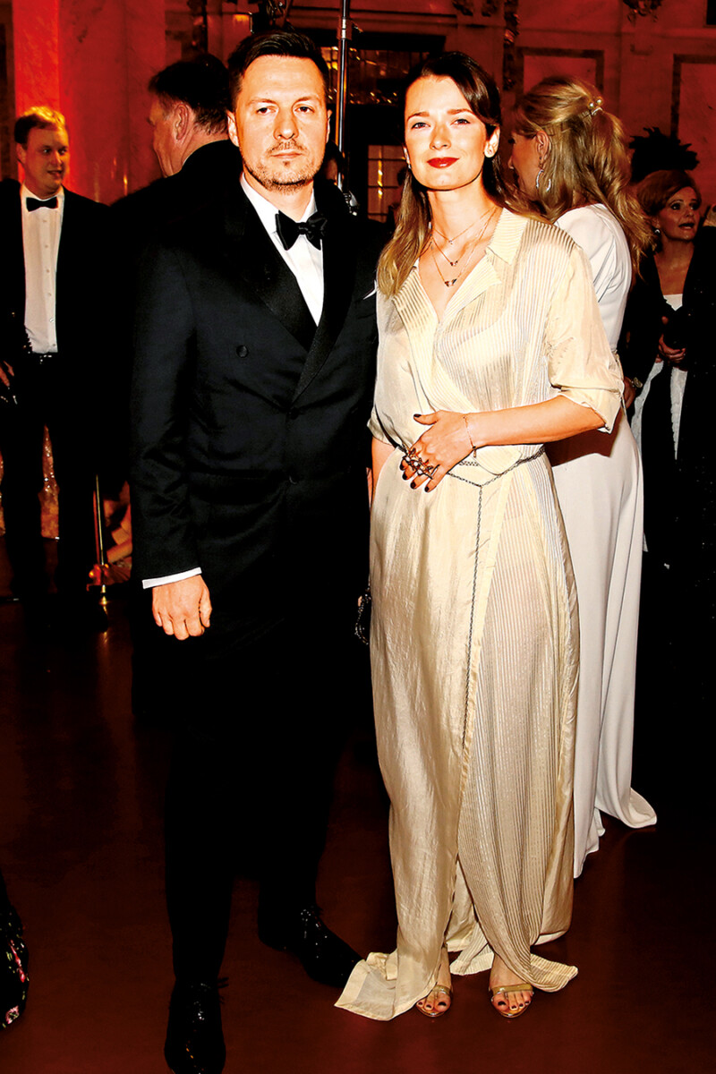 Utěšuje Šoposkou tanečník?