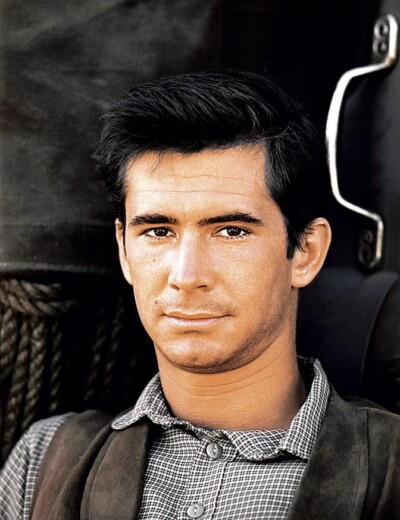 Nečekaná svatba Anthonyho Perkinse šokovala Hollywood