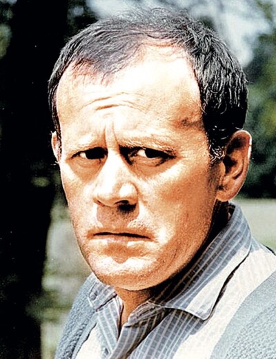 V pozdním věku se Karel Augusta zamiloval do mladé baletky