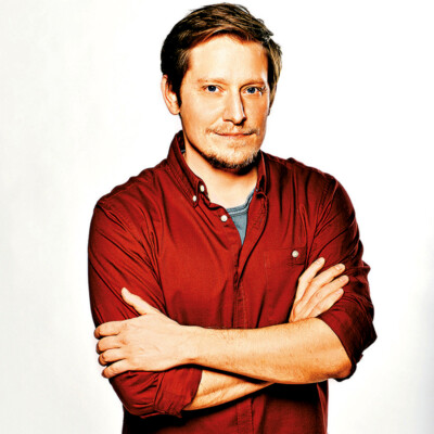 Snaží se Benoni skrýt románek?