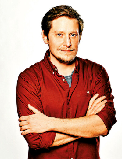 Snaží se Benoni skrýt románek?