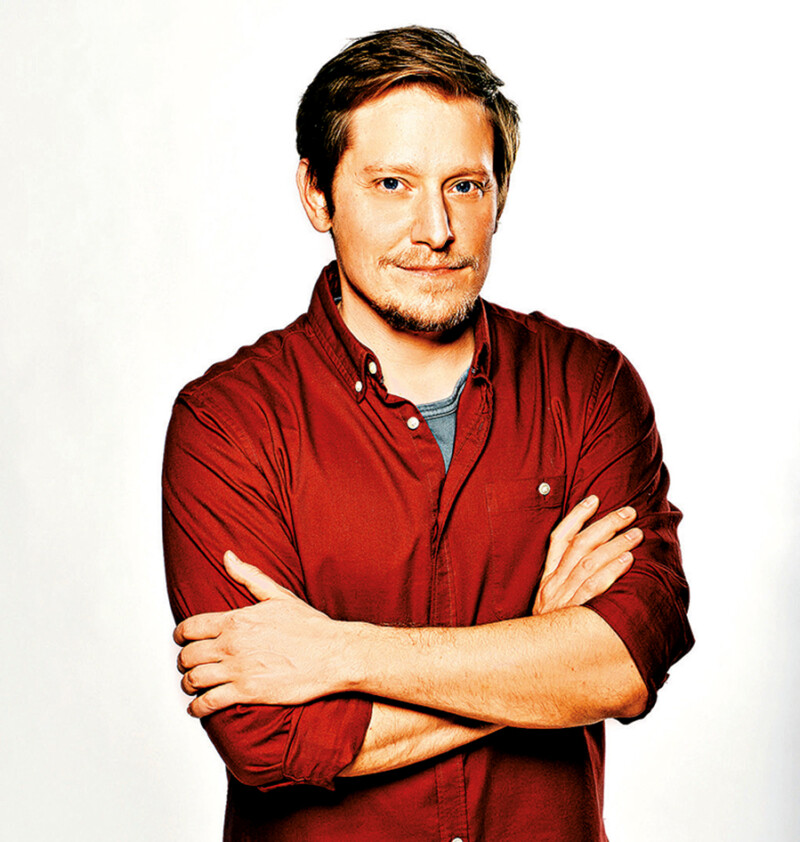 Snaží se Benoni skrýt románek?