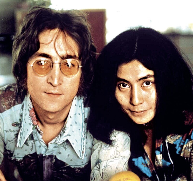 Když měli John Lennon a Yoko Ono krizi v manželství, darovala mu milenku