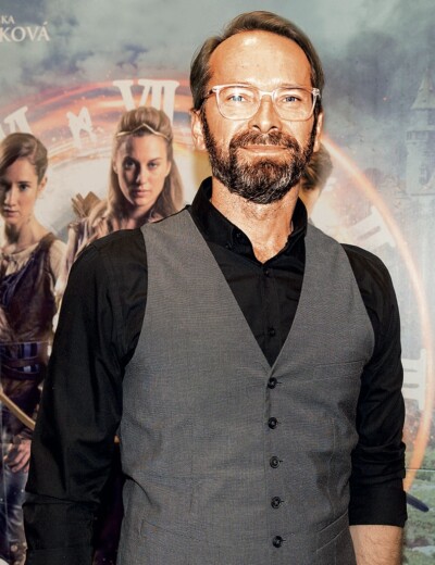 Ztratil Révai oči pro svůdnou tanečnici?