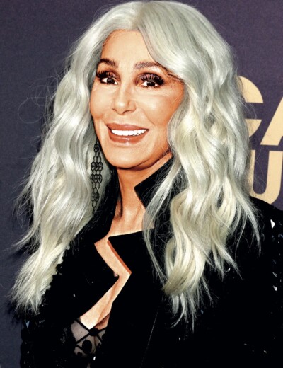 Utajila Cher, že už se vdala za svého zajíčka?