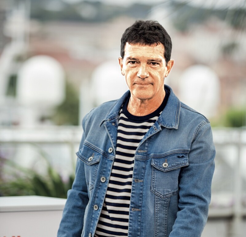 Začal Banderas tesknit po své expartnerce Melanii?