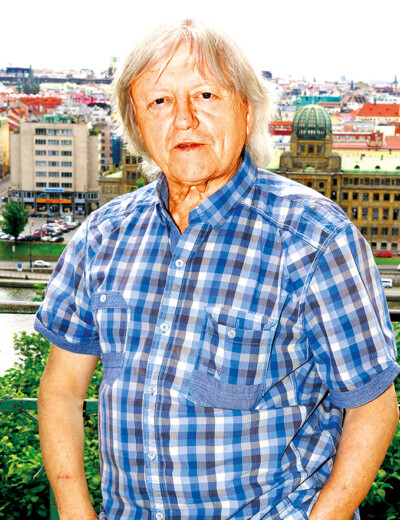 Od lékařů Neckář naději nedostával