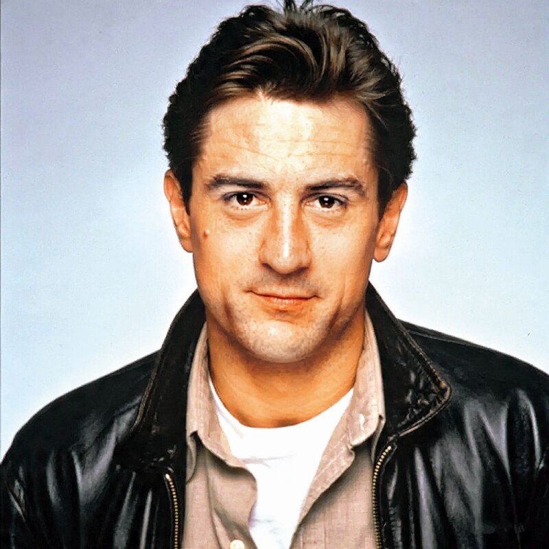 Robert De Niro se nerad dívá na svoje filmy, obvykle u nich usne
