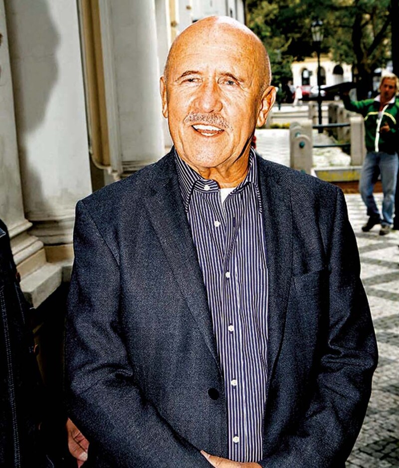 Se svou manželkou Petr Nárožný žije v klidu už přes padesát let