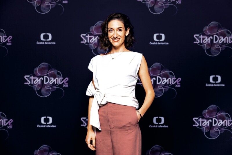 Začala láska Dancingerové už při natáčení Zlaté labutě?