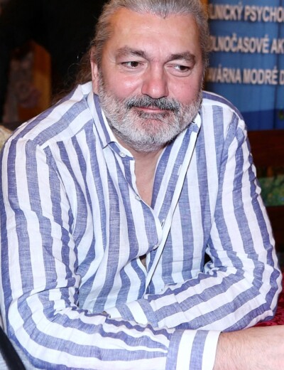Daniel Hůlka: Mstí se mu milenka?