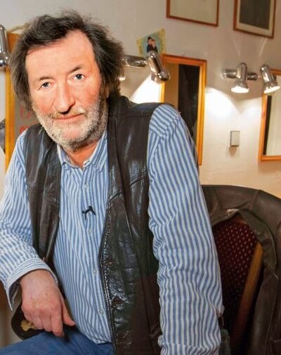 Bolek Polívka se  ocitl v blázinci na jednom pokoji s nebezpečným maniakem!