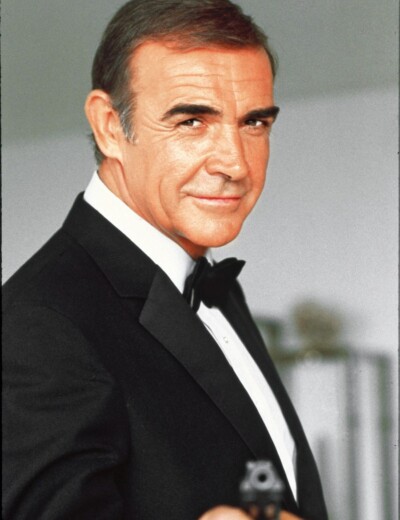 V mládí si Sean Connery přivydělával jako nahý model pro umělce!
