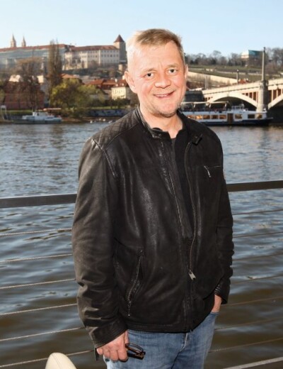 Čtvrtníček tratí miliony! Co se děje?