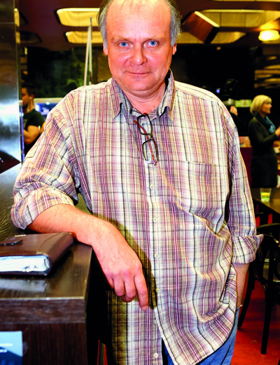 Igor Bareš – Přišel z hospody a pustil si plyn