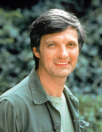 Alan Alda – Práce mu je pro legraci