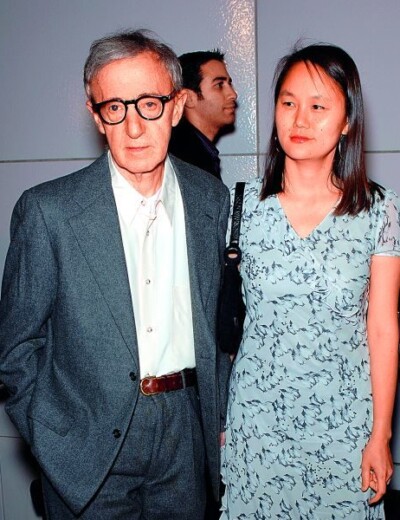 Slavný režisér Woody Allen si vzal svoji o 35 let mladší adoptivní dceru!