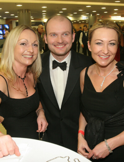 Gondík se usmířil s manželkou