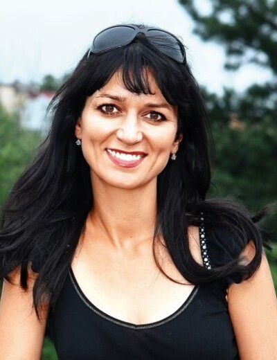 Z první práce vyhodili Adélu Gondíkovou pro neschopnost!