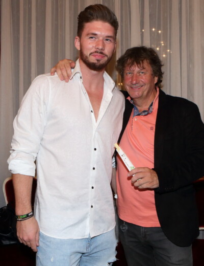 Standa Hložek: POPOSTRČIL SYNA K ROZCHODU!