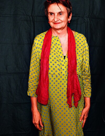 Uteče Eva Holubová do zahraničí?