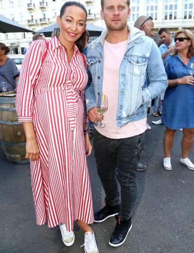 Agáta Prachařová: KDO JE OTCEM?