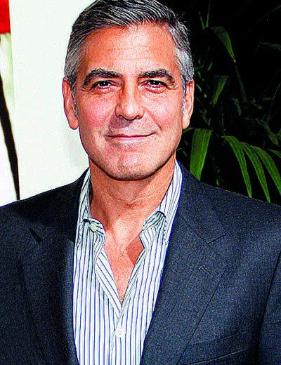George Clooney: Objímal blondýnu