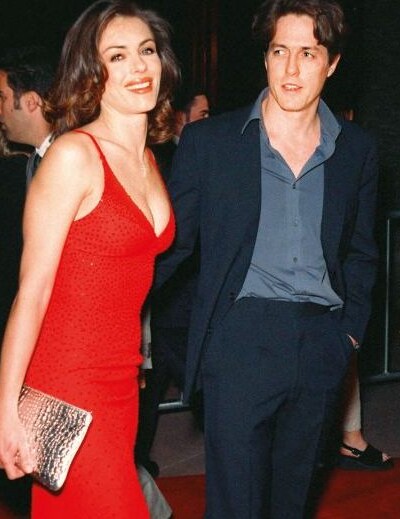 Hugh Grantovi partnerka odpustila nechutný skandál s prostitutkou!