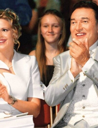 Ukřivděná milenka pronásledovala Karla Gotta v autě!