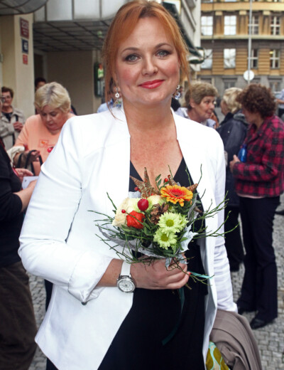 Kamila Špráchalová: RÁZNĚ ODCHÁZÍ ZE VŠECH VZTAHŮ