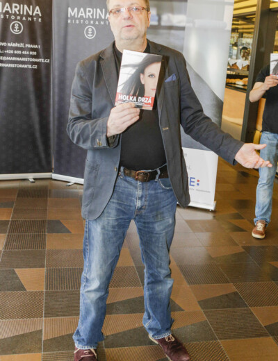 Milan Šteindler: NA BALENÍ ŽEN SI POŘÍDIL MANUÁL